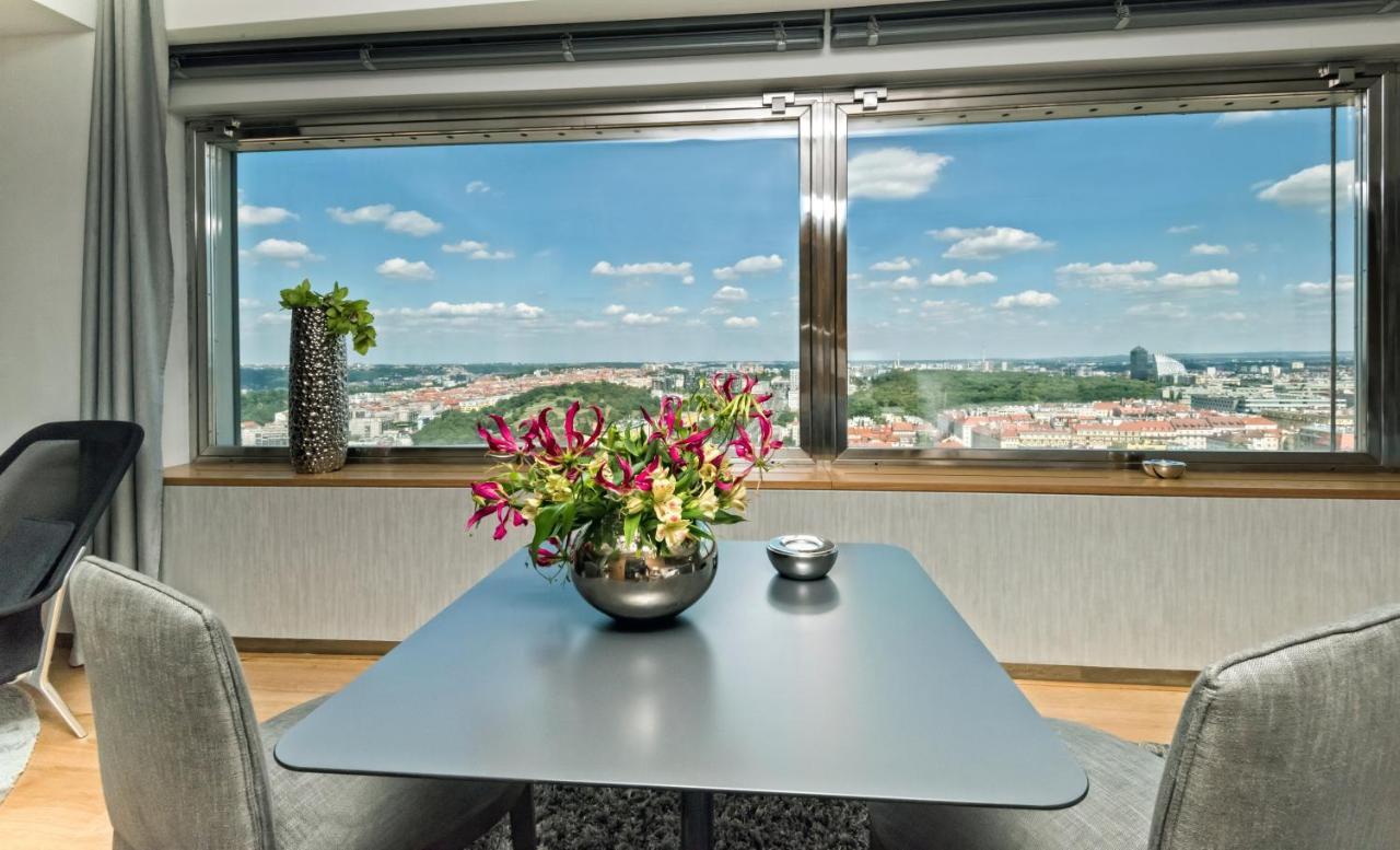 One Room Hotel Prag Exteriör bild