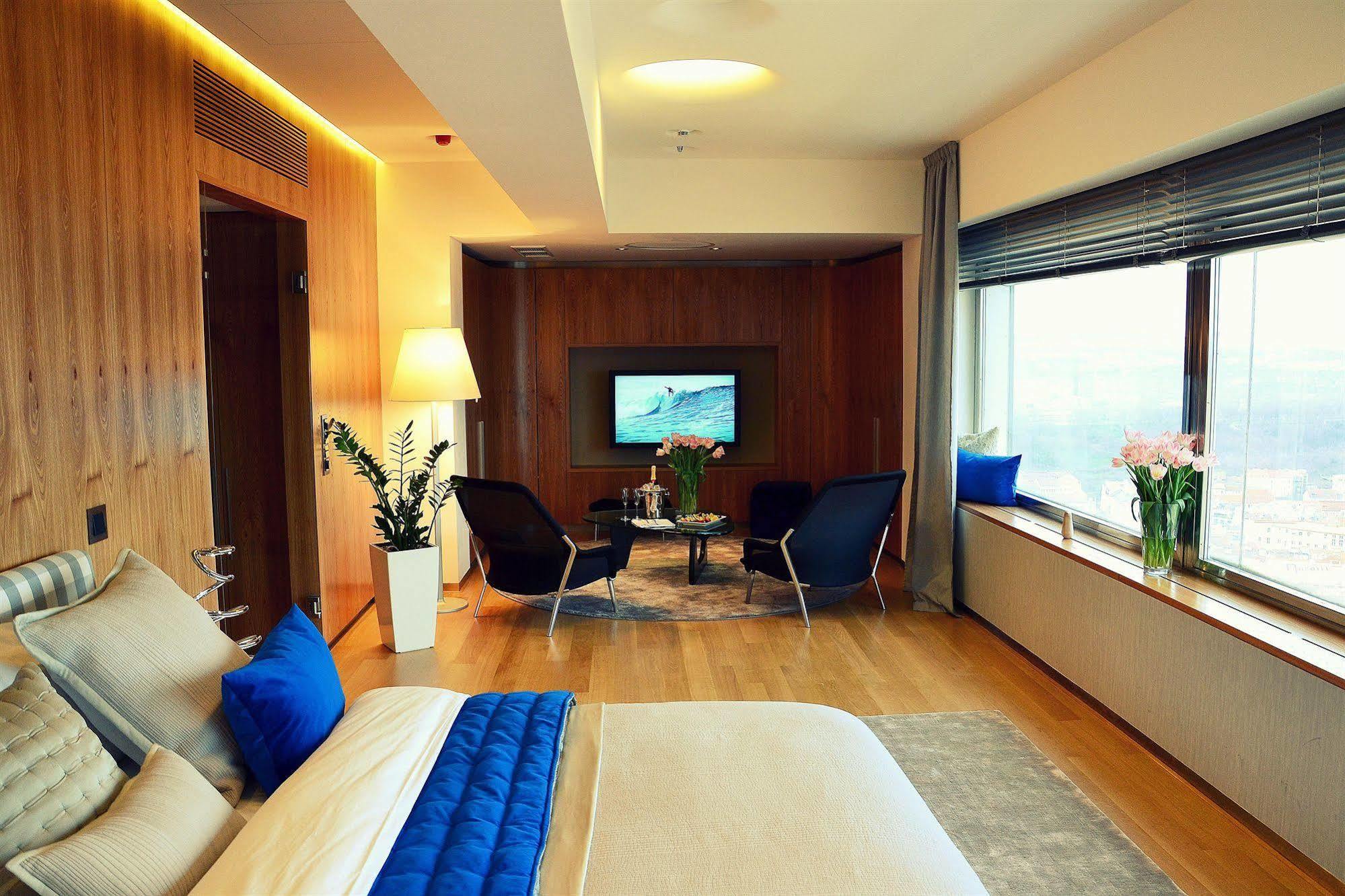 One Room Hotel Prag Exteriör bild